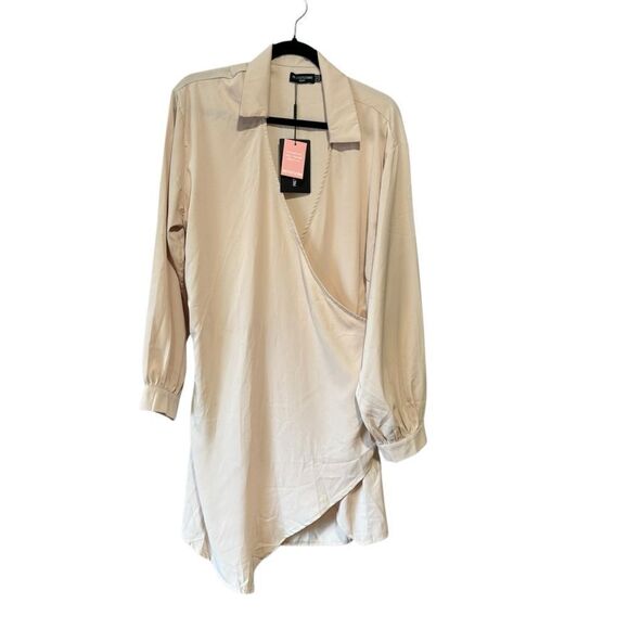 PrettyLittleThing PLUS CREAM WRAP SHIRT DRESS - Picture 3 of 8